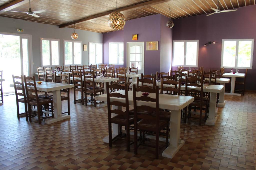 Hotel Le Couloubrier Le Muy Buitenkant foto